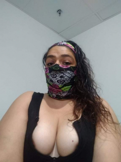 QUeeN THiCKOnE