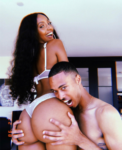 Dark-skinned beauties and sex