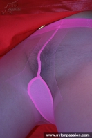 Color pantyhose