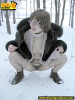 Winter outdoor pissing of blonde babe