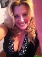 Find Sexy Hot Milf Pics