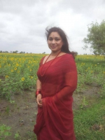 indian big busty Aunty\'s
