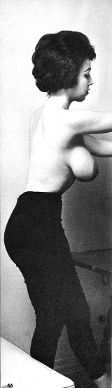 Erotic large natural retro breasts 1 - kcxxx