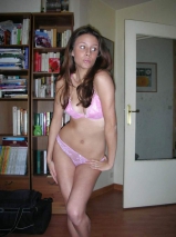Hot brunette amateur