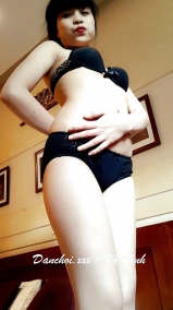 Super cute amateur brunette gamer