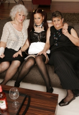 2 Old \'N 1 Young Lez Play