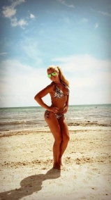 one hughson gal 1b650-1b700