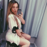 Amateur instagram pics - showing off her tight assets