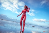 Bianca Baeuchamp Latex red 2