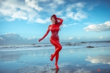 Bianca Baeuchamp Latex red 2