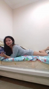 Sheraine Pornstar Hottest Pose In Gray Dress