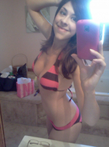 USA woman boobs pussy selfie