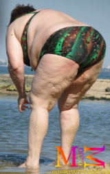 bbw granny and milf beach candid