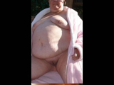 granny shows pussy