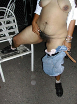 Women love to show their hairy pussy!