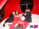 Nude downblouse girlfriend pics