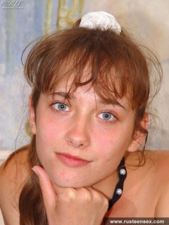 Small tits teen brunette masturbates - N