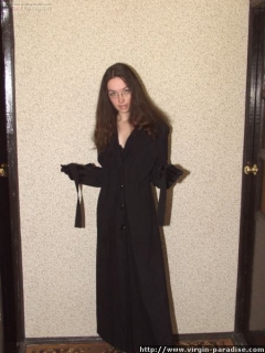 Amazing Goth virgin - N