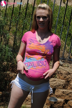 Pregnant Kristi naked outdoors - N