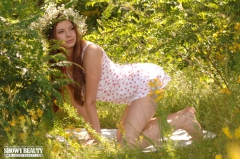 Hottie in the woods - N