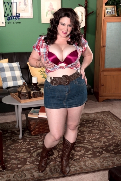 The Hot Wife Returns - N