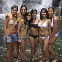 pretty Girls 2 - N