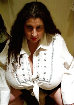 Huge Tits, tight tops - N