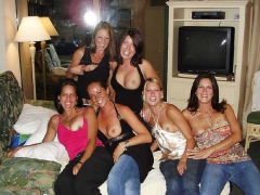 Girls in Groups 12 - N