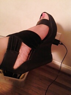Ebony Feet - N