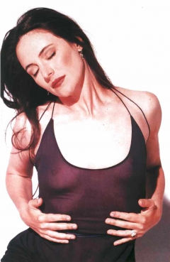 Madeleine Stowe - N
