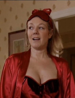 Helen Pearson (dame slut) - N