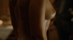 Naked Emilia Clarke (Daenerys) - N