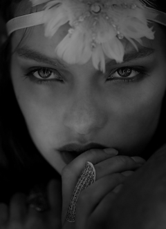 Hot bw 32 by petra - N