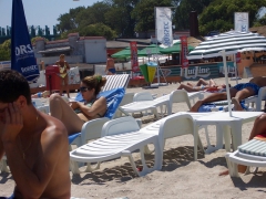 Beach babes - N