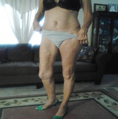 mature foot shoe fetish - N