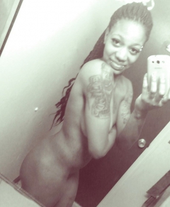 Ebony Sandra - N