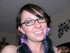 Glasses Wearing Teen Spreads Ass - N