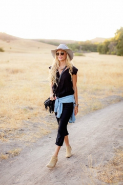 Lyndi Kennedy - N