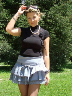 mature and sexy - N