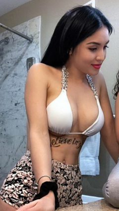 bikinis friends amateur - N