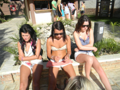 bikini girl 8 - N