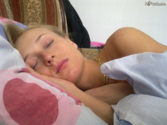 Tiny blonde amateur loves to pose naked - N