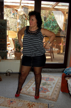 Granny-conny-2 - N
