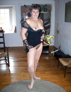Hairy pretty women - N