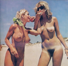 Hairy pretty women on retro porn pics 3! - N