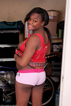 ebony pregnant - N