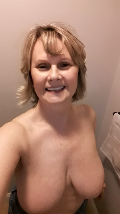 Topless in Jeans 7 - N