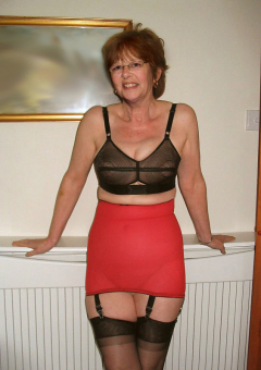 milf and gilfs - N