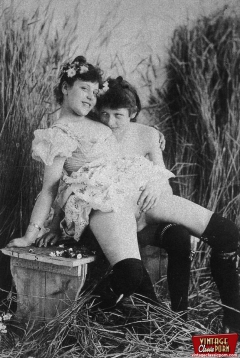 Antique Boiling Chicks - N
