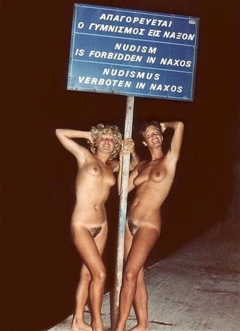 Ode To The Fenominale Feminatheek - N